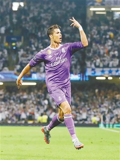 而梅州客家 而梅州客家